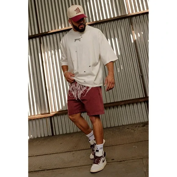 YOUNGLA Mens Off-White Distressed T-Shirt Graphic Print Size Large Oversized Tee - Picture 3 of 6